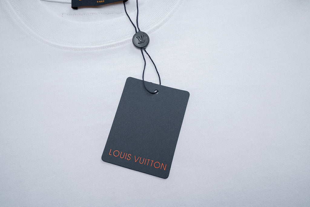 White fashion T-shirt 072