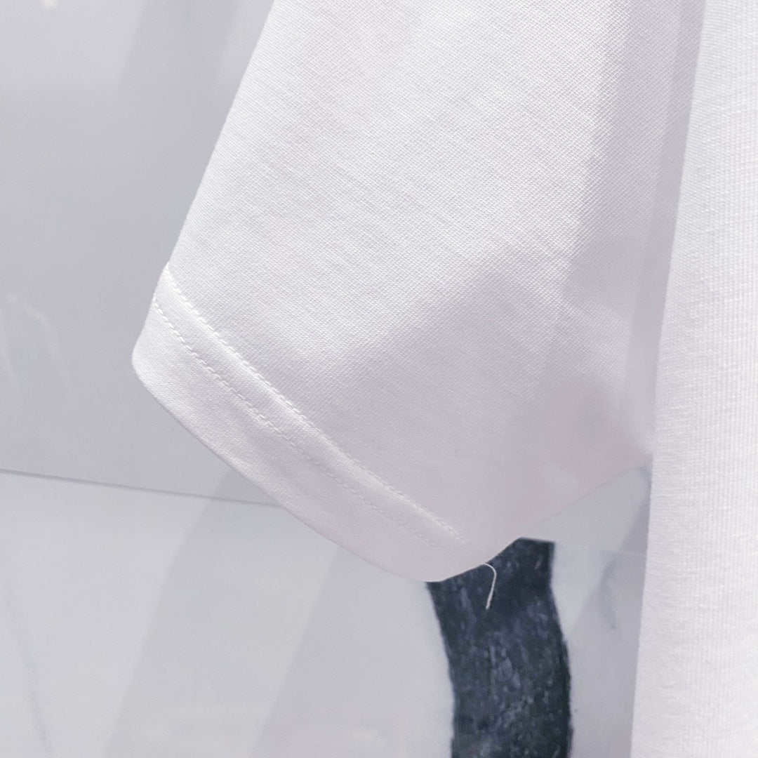3D embossed cotton T-shirt
