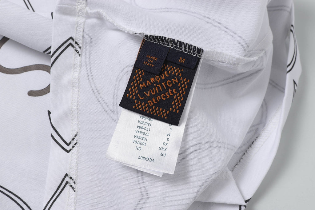 White fashion T-shirt 662