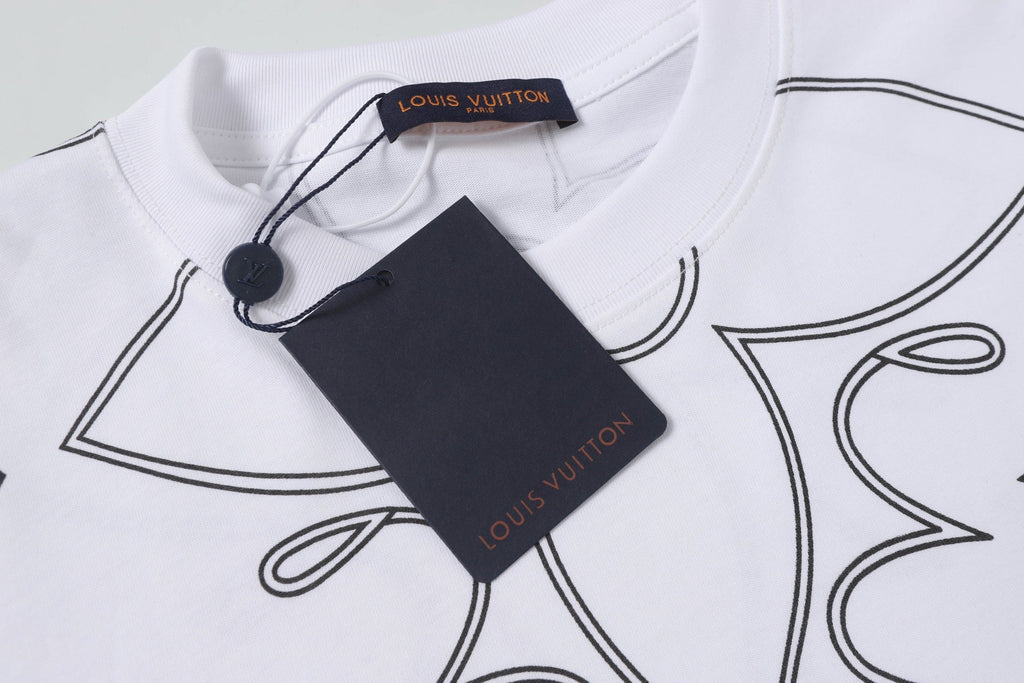 White fashion T-shirt 662