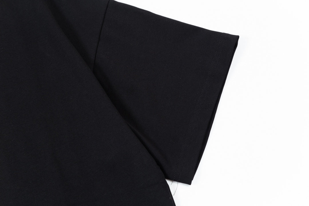 Simple embroidered T-shirt